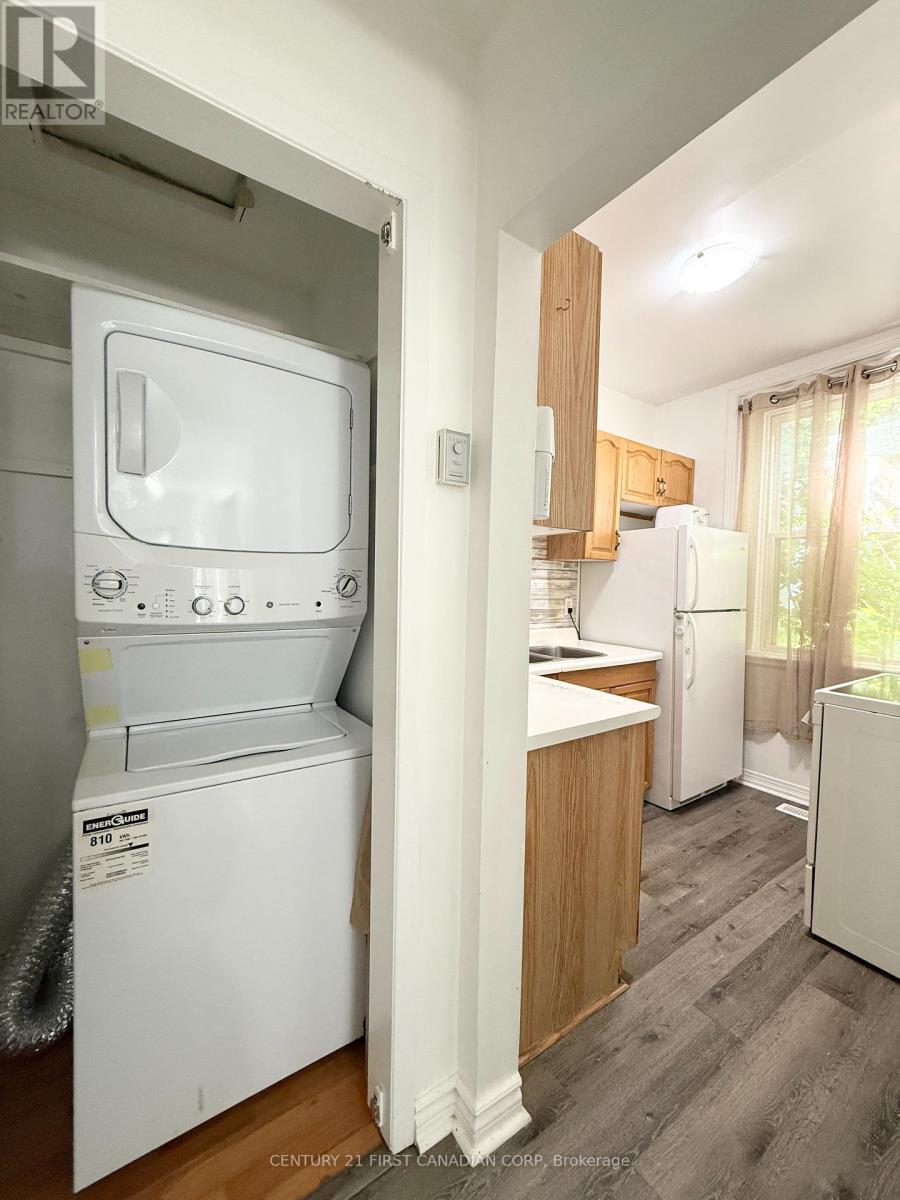 197 Clarence Street, London East, Ontario  N6B 2J8 - Photo 10 - X12427364