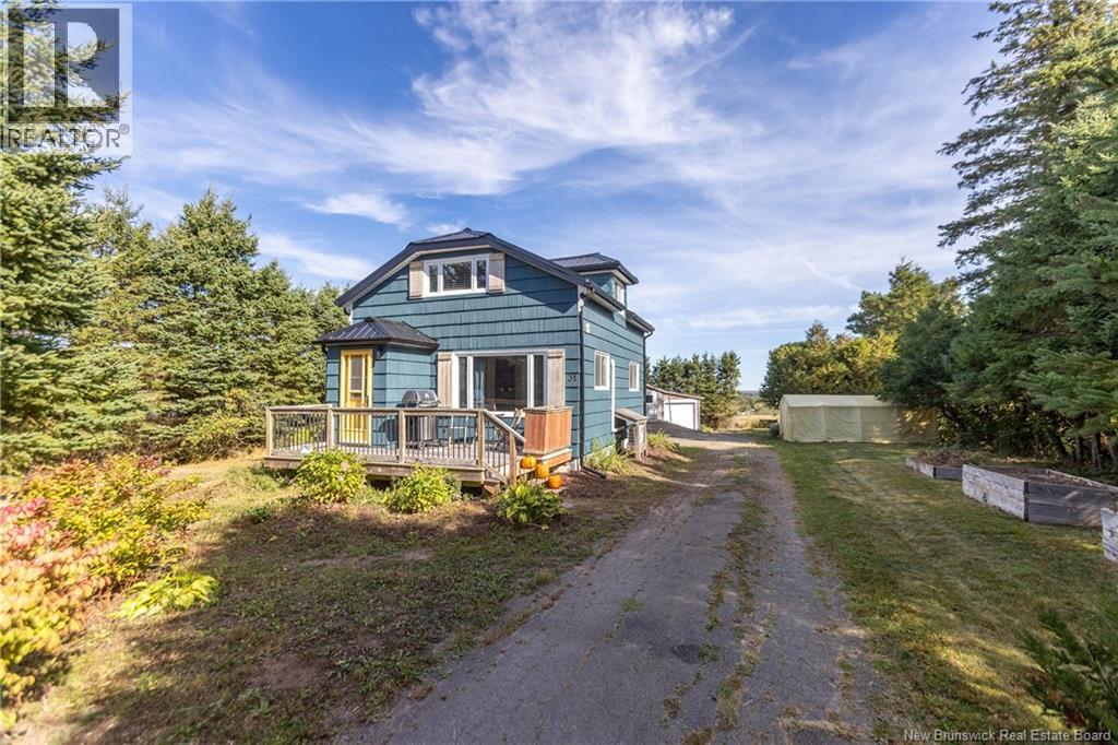 31 Walker Road, Sackville, New Brunswick  E4L 3K4 - Photo 1 - NB127435