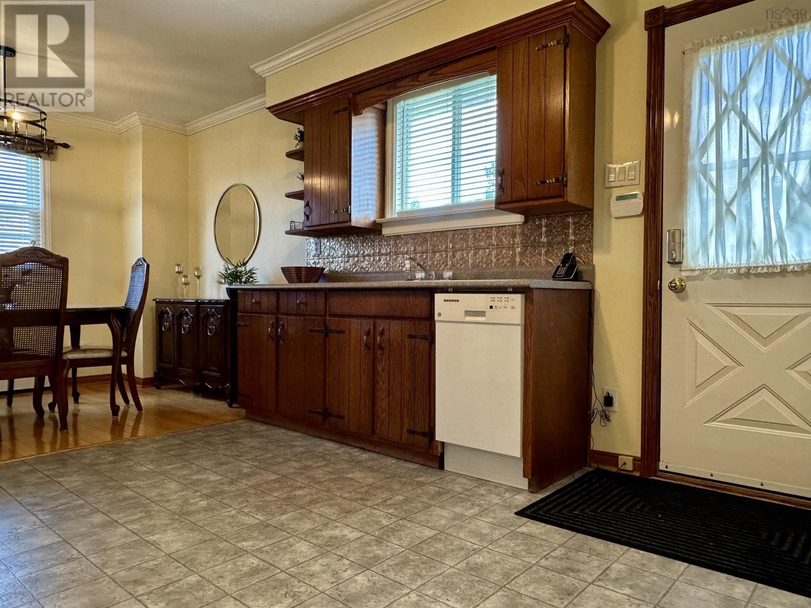 756 Forsythe Street, New Waterford, Nova Scotia  B1H 2Y5 - Photo 20 - 202524519