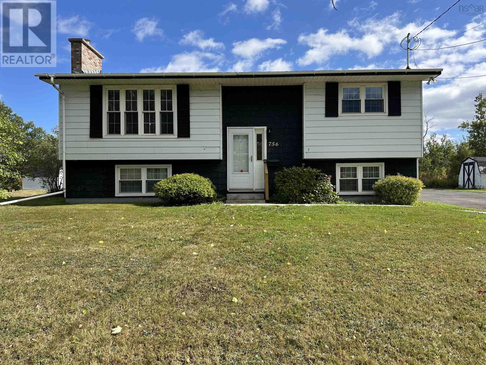 756 Forsythe Street, New Waterford, Nova Scotia  B1H 2Y5 - Photo 1 - 202524519