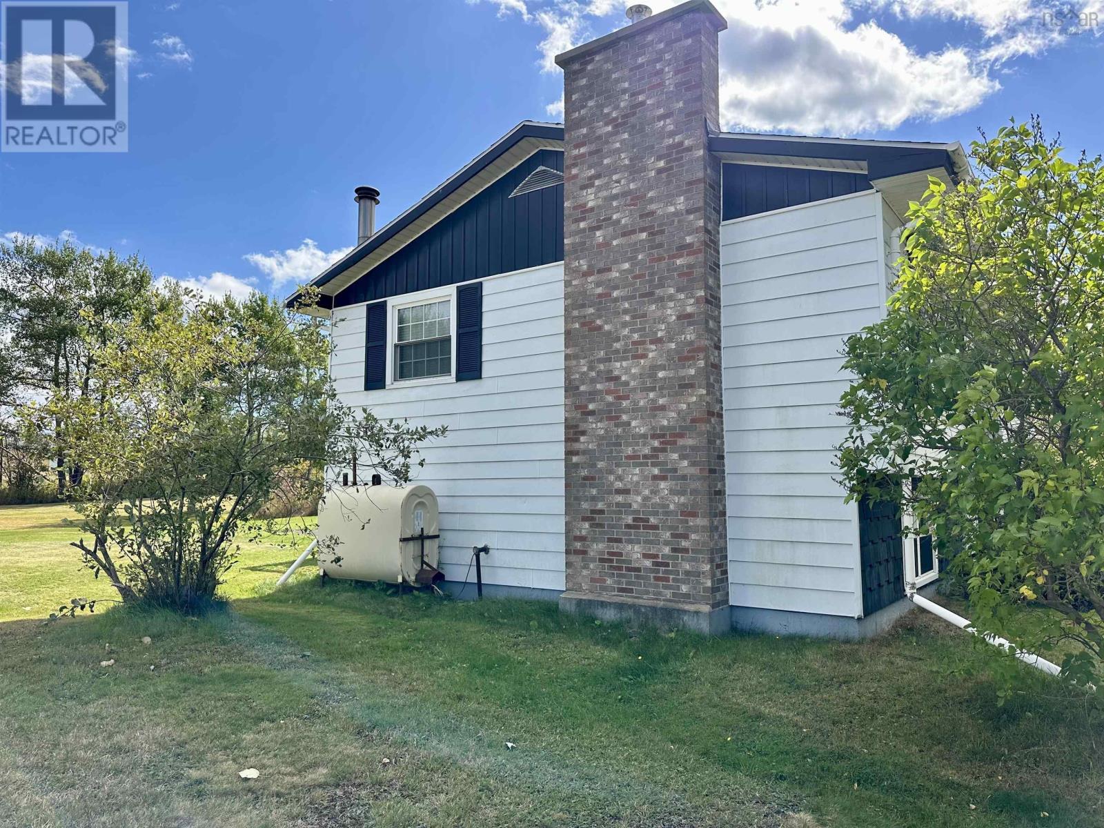 756 Forsythe Street, New Waterford, Nova Scotia  B1H 2Y5 - Photo 7 - 202524519