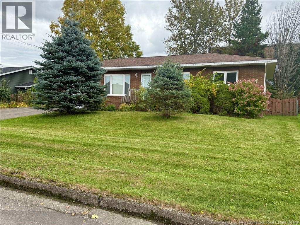 711 2nd Avenue, Grand-Sault/grand Falls, New Brunswick  E3Z 1A4 - Photo 3 - NB127358