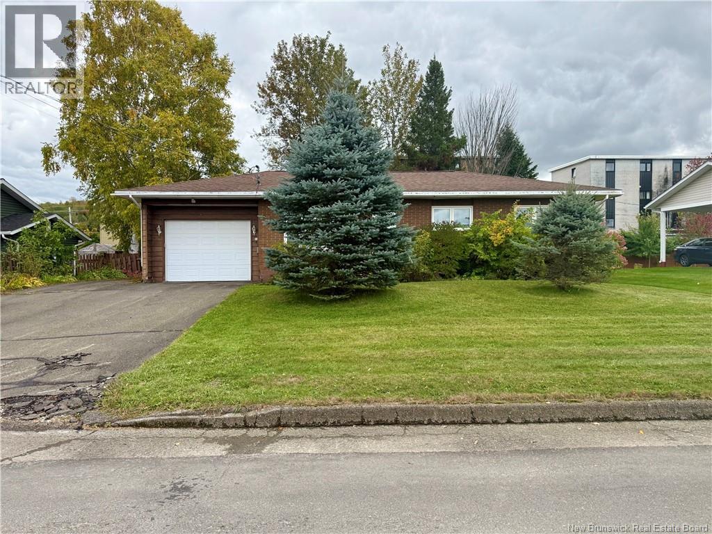 711 2nd Avenue, Grand-Sault/grand Falls, New Brunswick  E3Z 1A4 - Photo 2 - NB127358