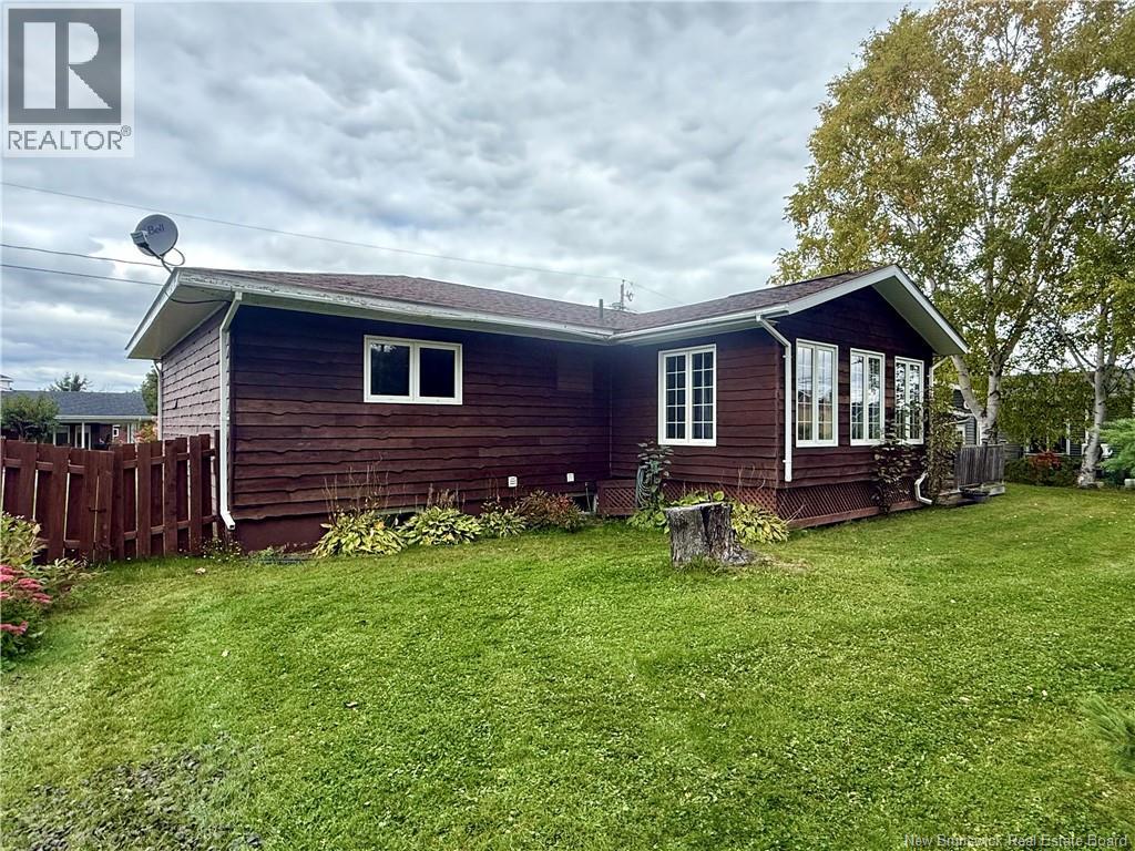 711 2nd Avenue, Grand-Sault/grand Falls, New Brunswick  E3Z 1A4 - Photo 38 - NB127358