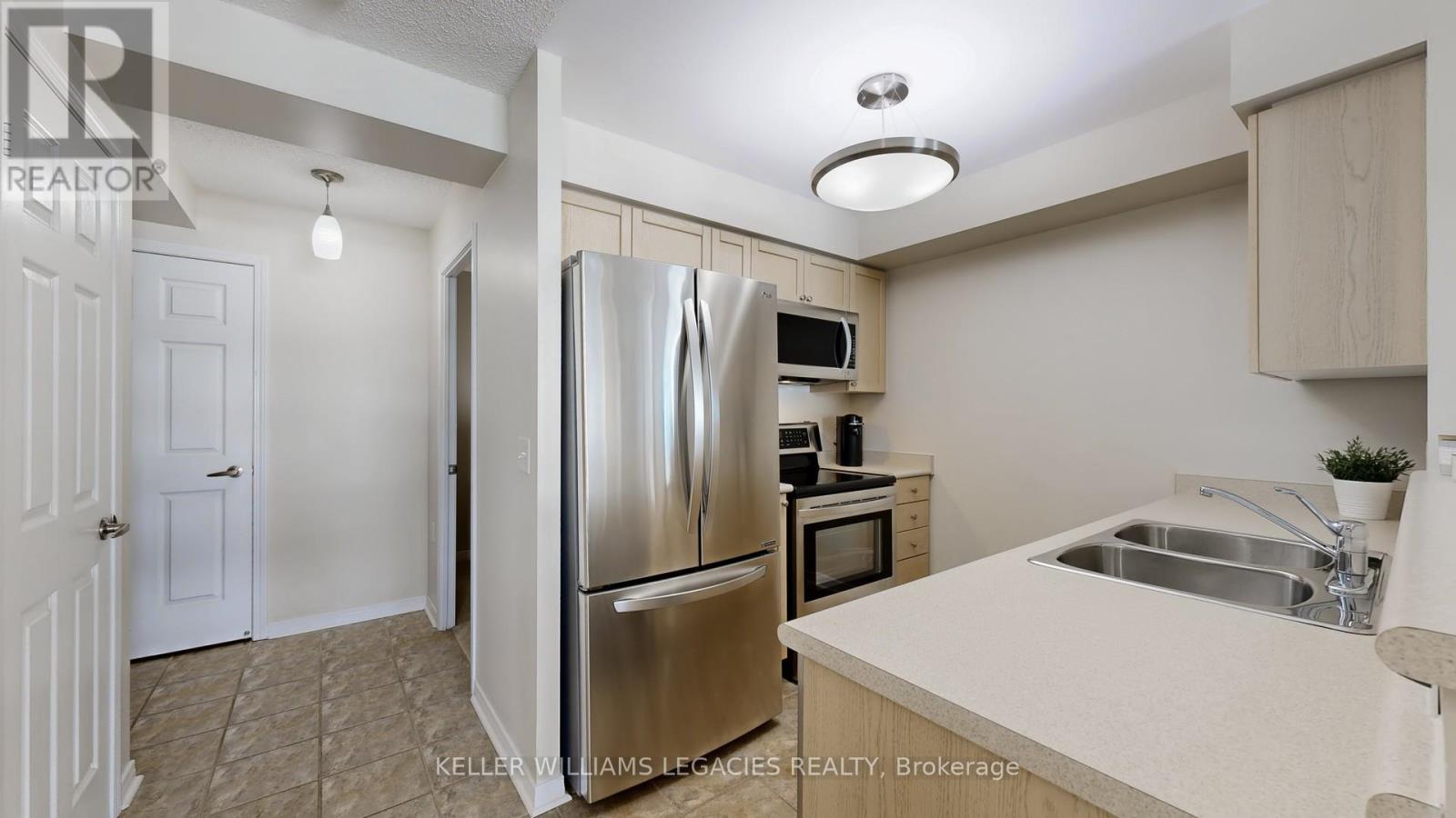 Lph01 - 28 Olive Avenue, Toronto, Ontario  M2N 7E6 - Photo 8 - C12431449