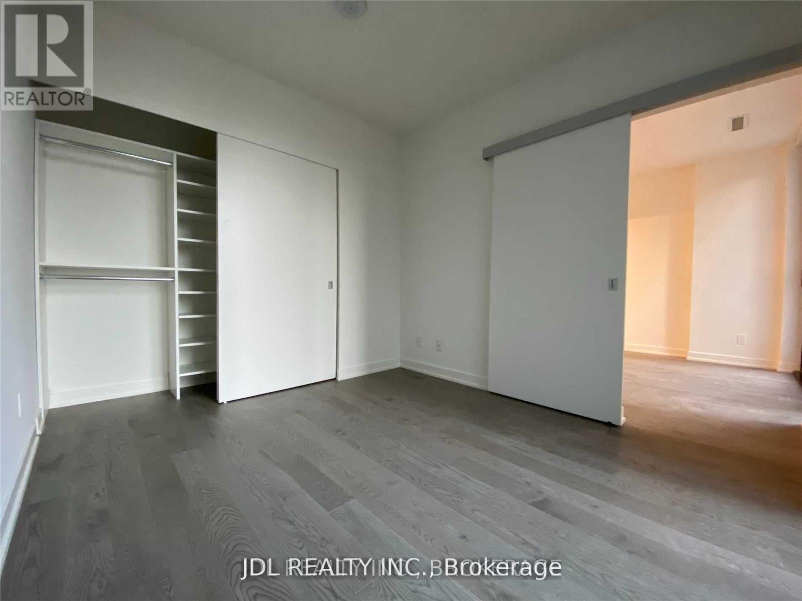 403 - 25 Richmond Street E, Toronto, Ontario  M5C 1N7 - Photo 8 - C12431451