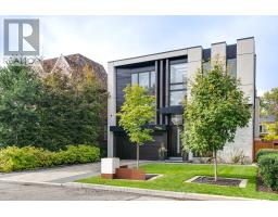 514 DOUGLAS AVENUE, Toronto, Ontario