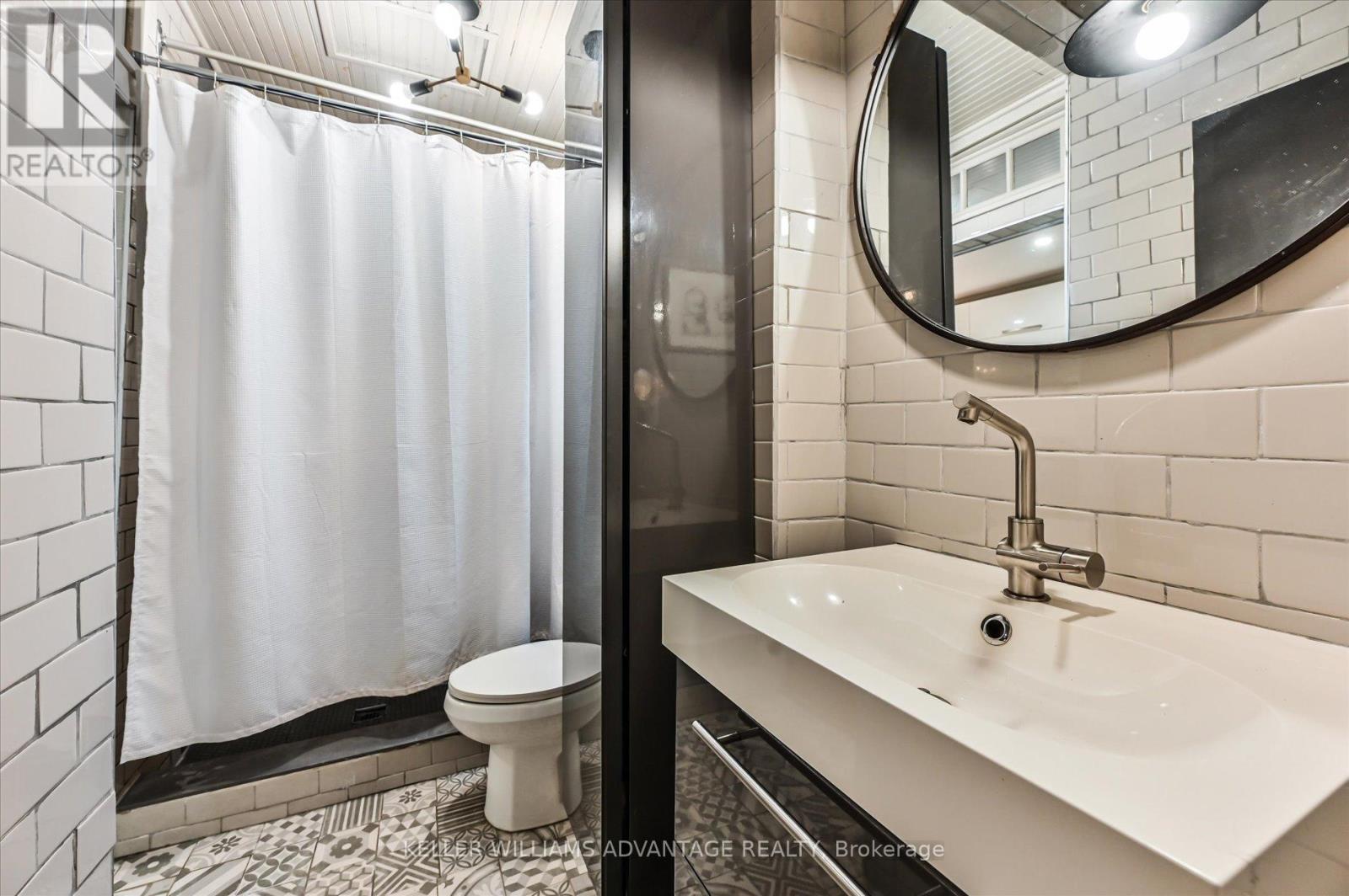328 Cedarvale Avenue, Toronto, Ontario  M4C 4K4 - Photo 12 - E12431456
