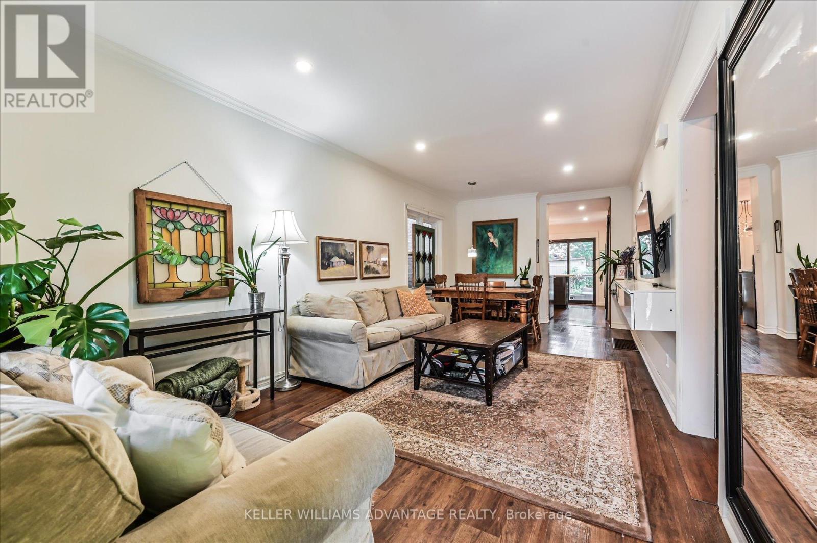 328 Cedarvale Avenue, Toronto, Ontario  M4C 4K4 - Photo 13 - E12431456