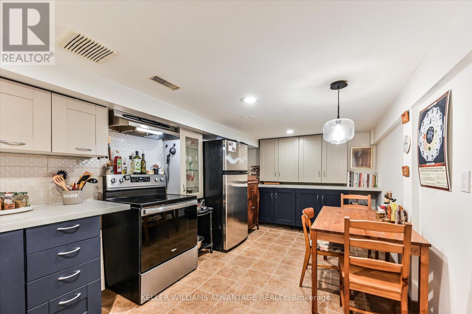 328 Cedarvale Avenue, Toronto, Ontario  M4C 4K4 - Photo 16 - E12431456