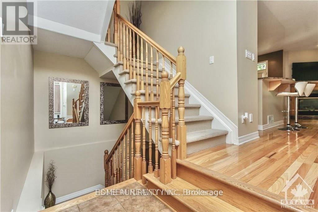 517 Devonwood Circle, Ottawa, Ontario  K1T 4E4 - Photo 15 - X12431465