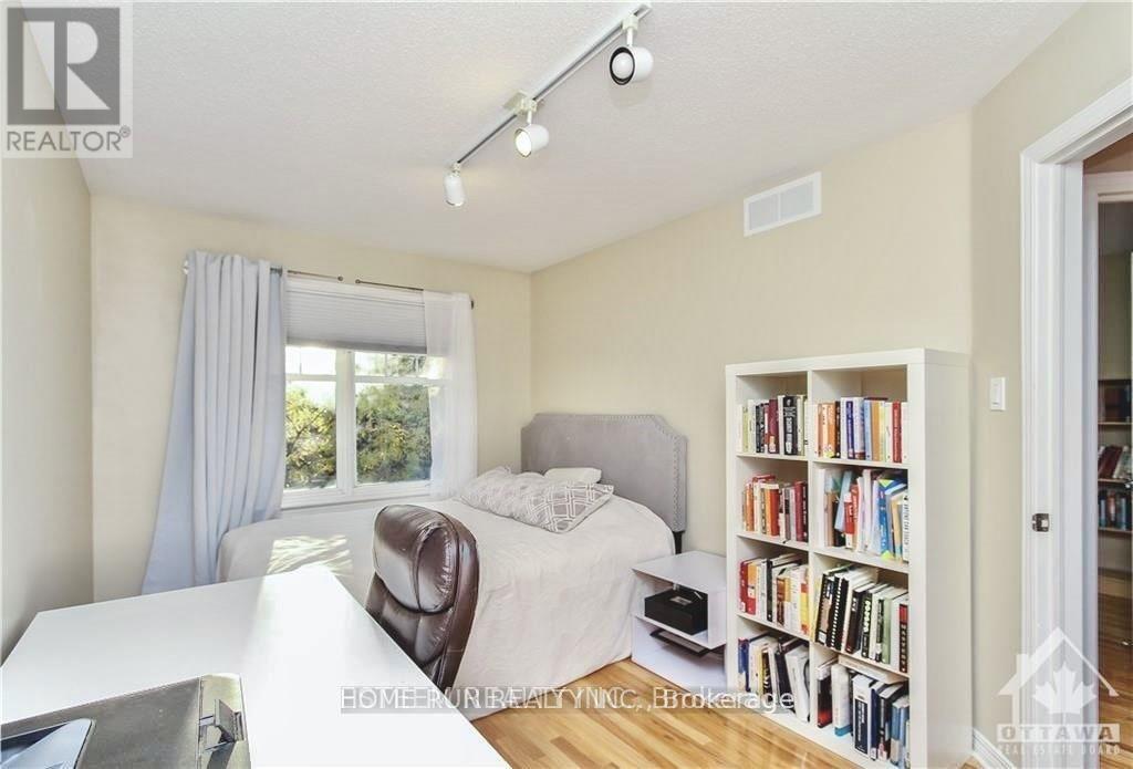 517 Devonwood Circle, Ottawa, Ontario  K1T 4E4 - Photo 23 - X12431465