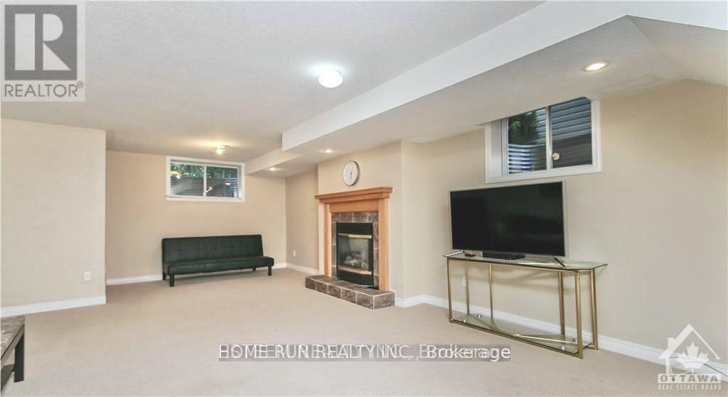 517 Devonwood Circle, Ottawa, Ontario  K1T 4E4 - Photo 28 - X12431465
