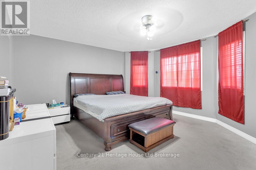 51 Barker Street, Tillsonburg, Ontario  N4G 5N7 - Photo 13 - X12431467