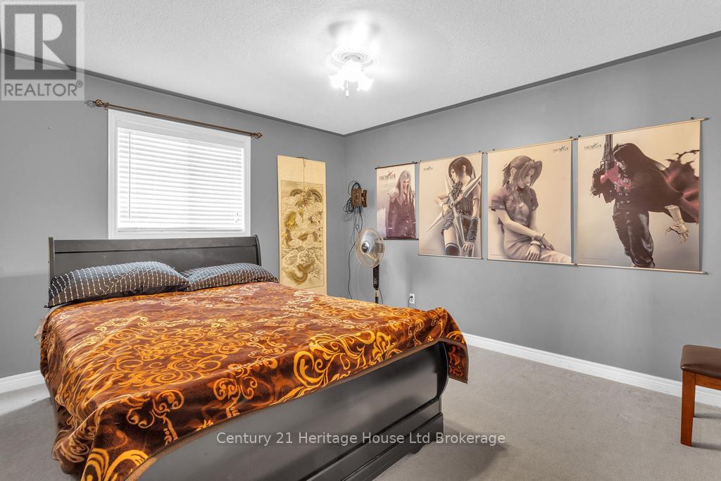 51 Barker Street, Tillsonburg, Ontario  N4G 5N7 - Photo 14 - X12431467