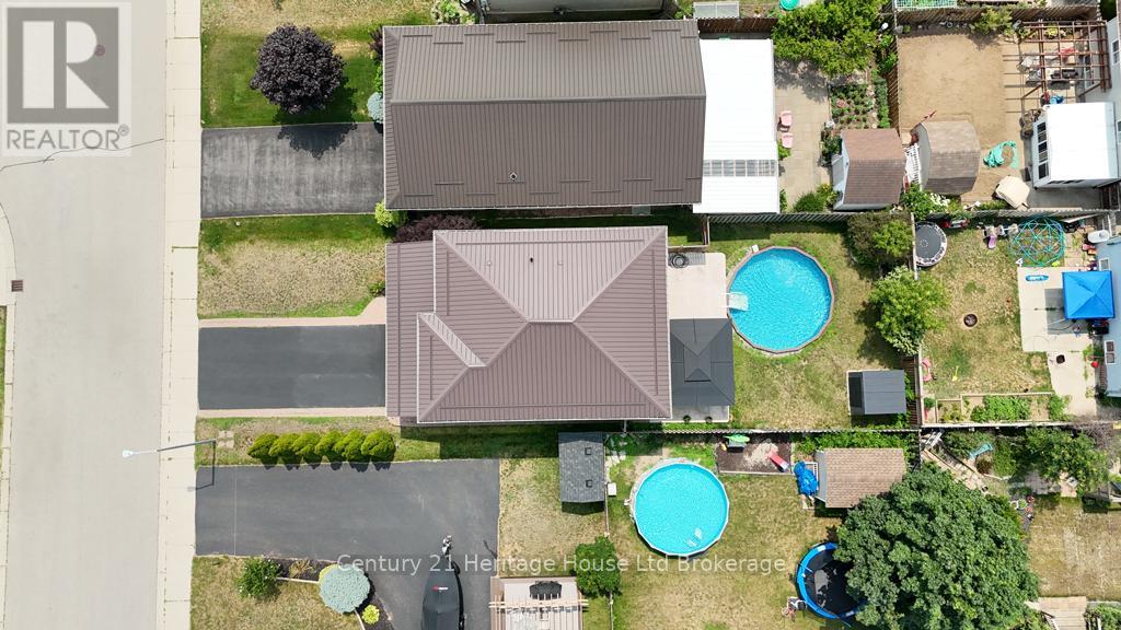 51 Barker Street, Tillsonburg, Ontario  N4G 5N7 - Photo 20 - X12431467