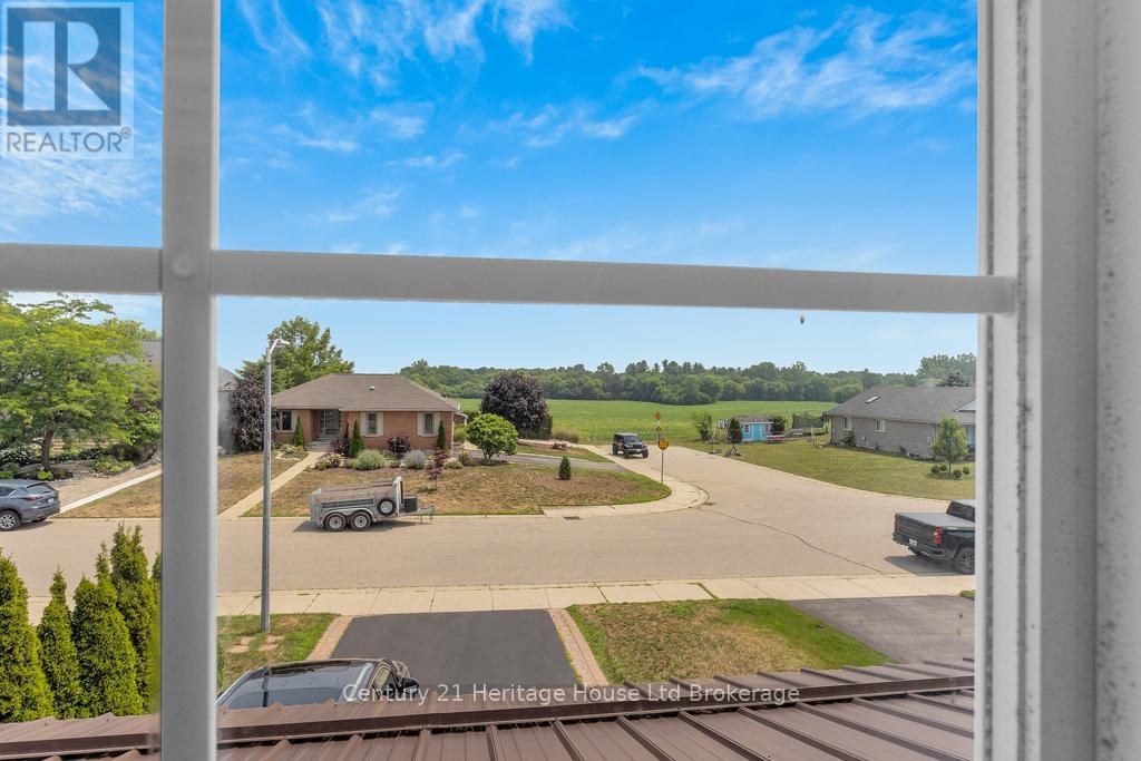 51 Barker Street, Tillsonburg, Ontario  N4G 5N7 - Photo 23 - X12431467