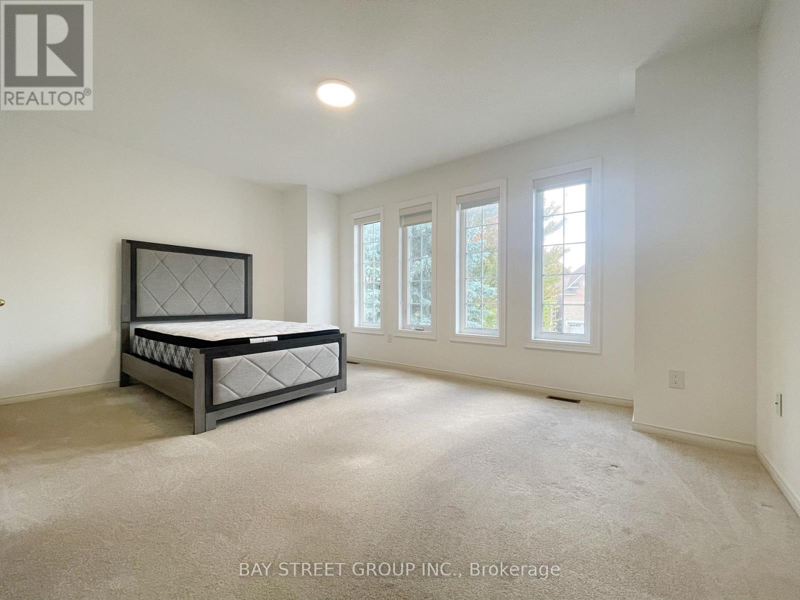 15 Futura Avenue, Richmond Hill, Ontario  L4S 1V2 - Photo 13 - N12431433