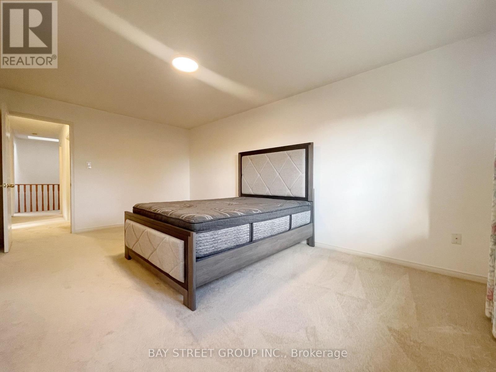 15 Futura Avenue, Richmond Hill, Ontario  L4S 1V2 - Photo 19 - N12431433