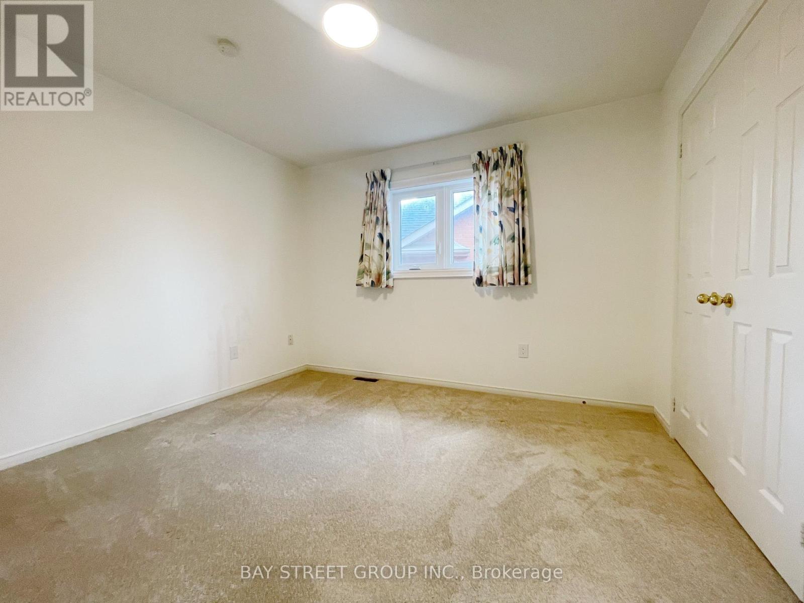 15 Futura Avenue, Richmond Hill, Ontario  L4S 1V2 - Photo 22 - N12431433