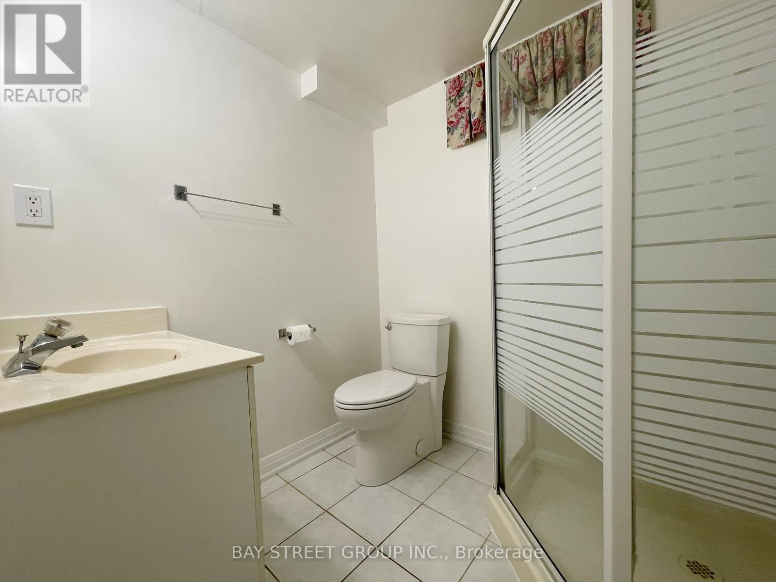 15 Futura Avenue, Richmond Hill, Ontario  L4S 1V2 - Photo 30 - N12431433