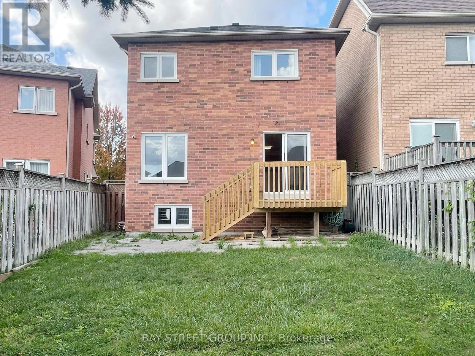 15 Futura Avenue, Richmond Hill, Ontario  L4S 1V2 - Photo 33 - N12431433
