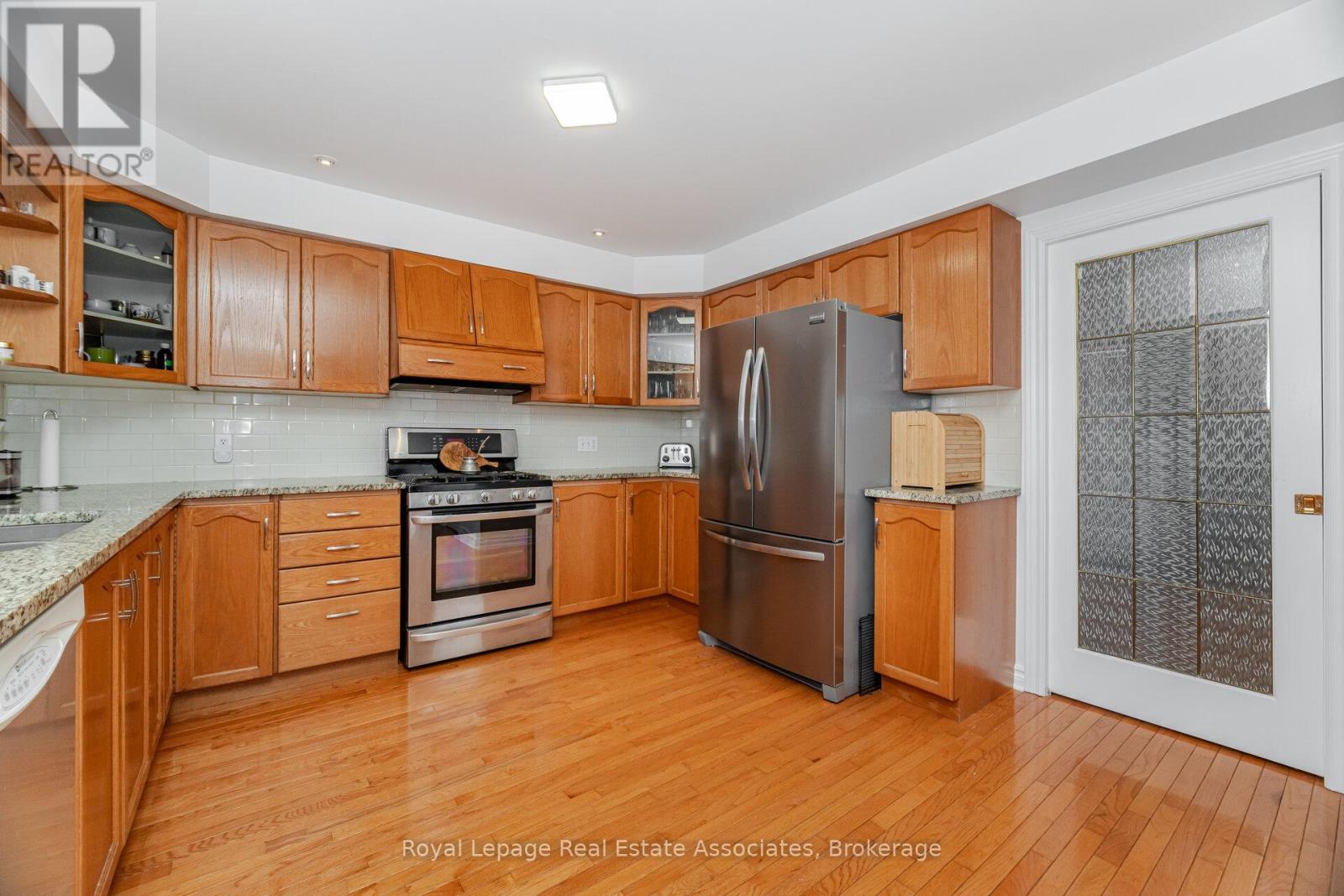 3373 Nigh Road, Fort Erie, Ontario  L0S 1N0 - Photo 11 - X12431446