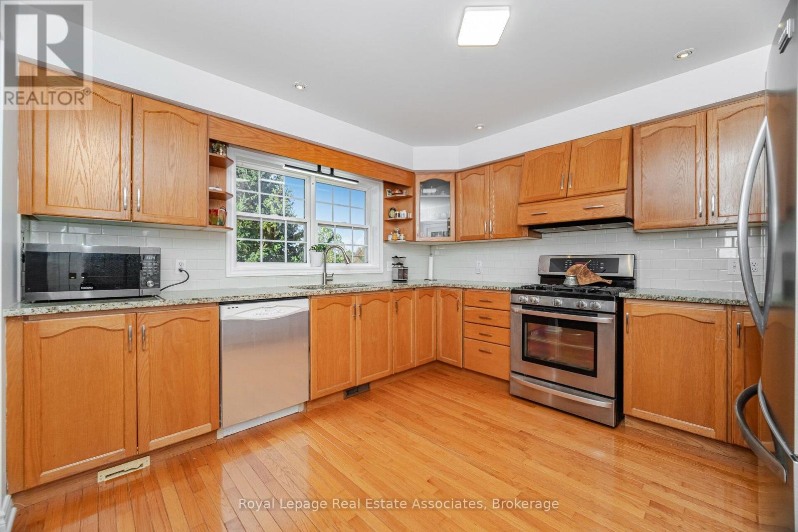 3373 Nigh Road, Fort Erie, Ontario  L0S 1N0 - Photo 12 - X12431446