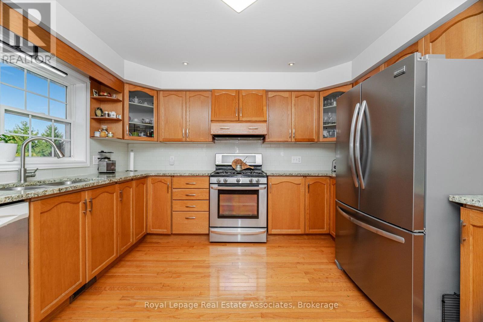 3373 Nigh Road, Fort Erie, Ontario  L0S 1N0 - Photo 13 - X12431446