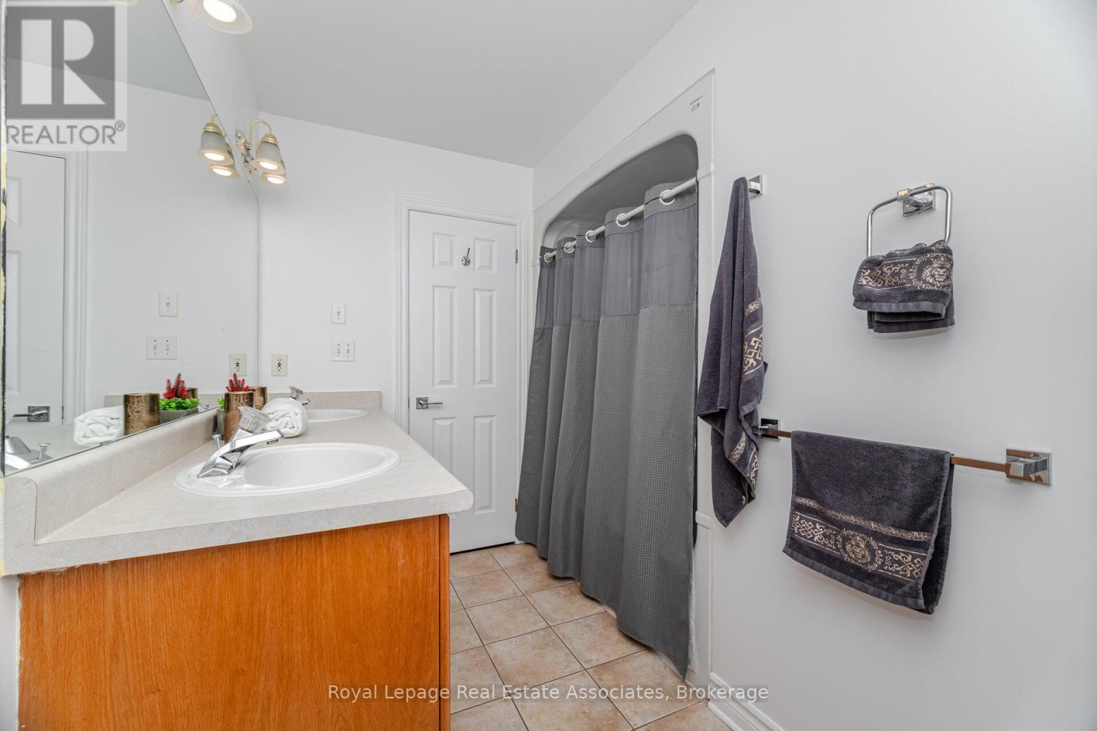 3373 Nigh Road, Fort Erie, Ontario  L0S 1N0 - Photo 21 - X12431446