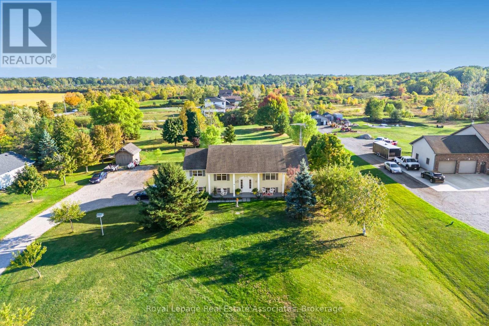 3373 Nigh Road, Fort Erie, Ontario  L0S 1N0 - Photo 3 - X12431446