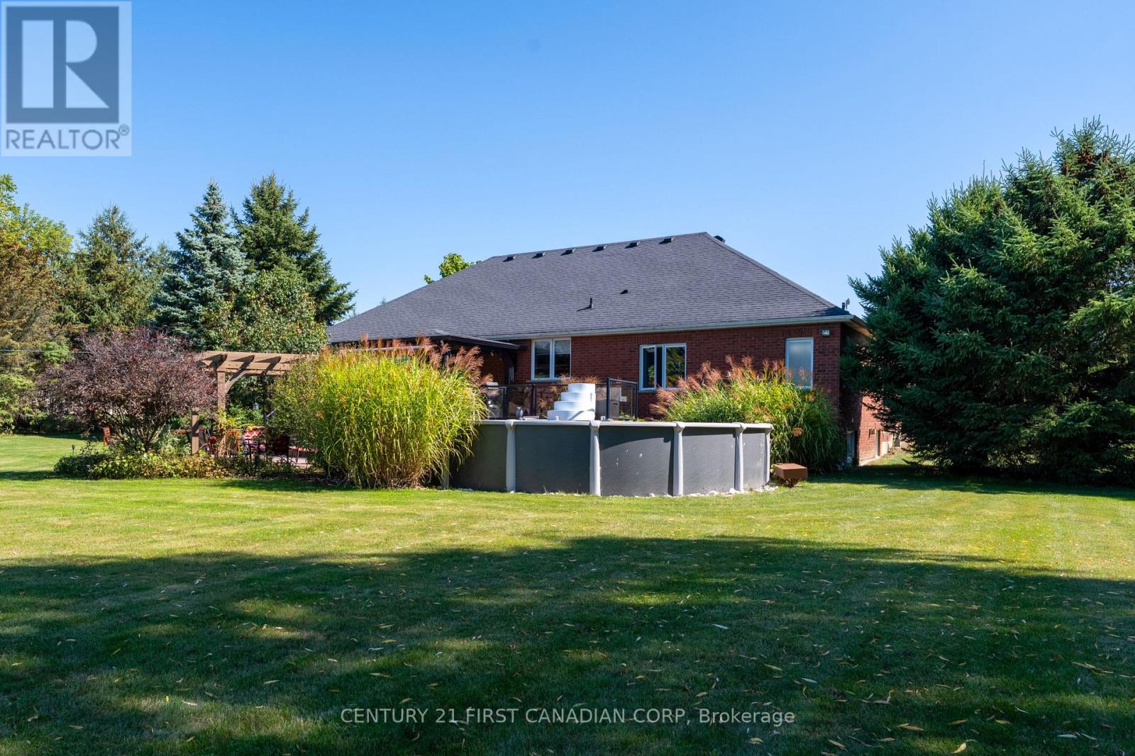 325 Brant County 18 Road, Brant (Brantford Twp), Ontario  N3S 0H4 - Photo 41 - X12431274