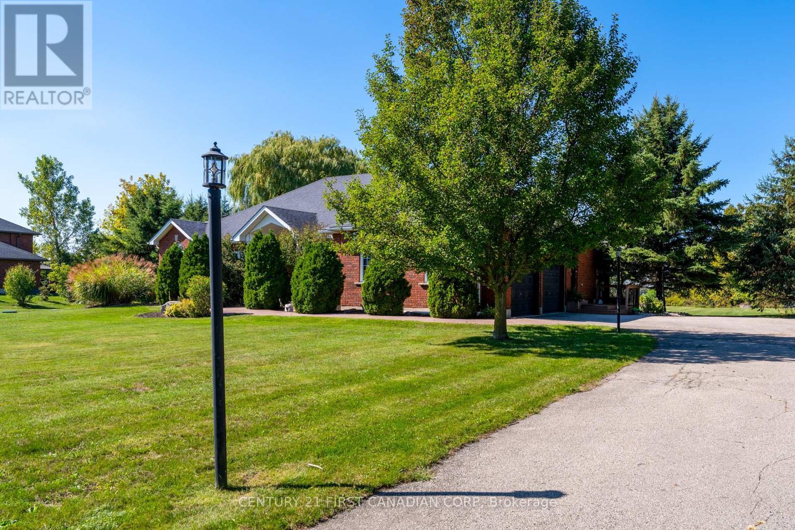 325 Brant County 18 Road, Brant (Brantford Twp), Ontario  N3S 0H4 - Photo 4 - X12431274