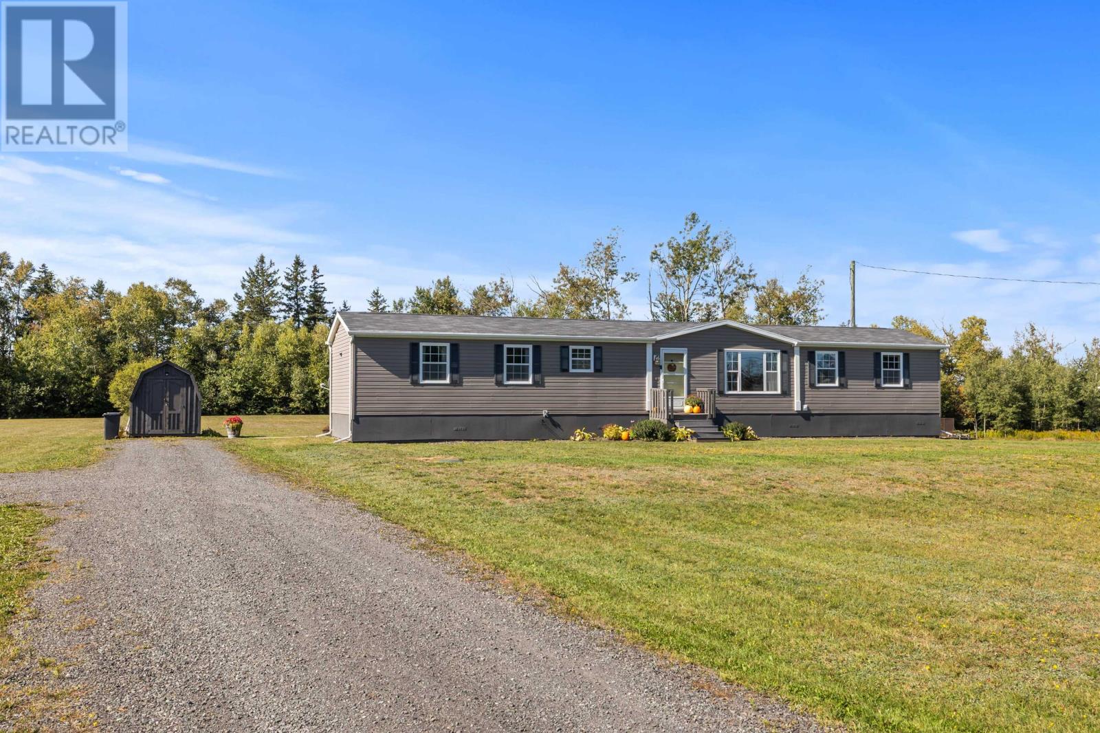 558 Lower Montague Road, Montague, Prince Edward Island  C0A 1R0 - Photo 2 - 202524532