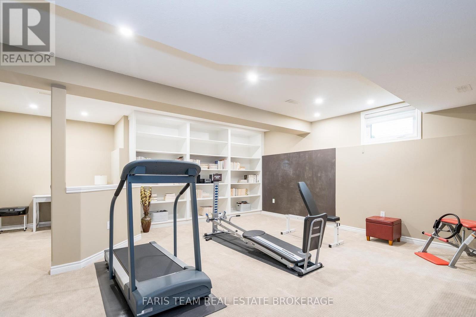 135 Sandringham Drive, Barrie, Ontario  L4N 0Y9 - Photo 26 - S12431464