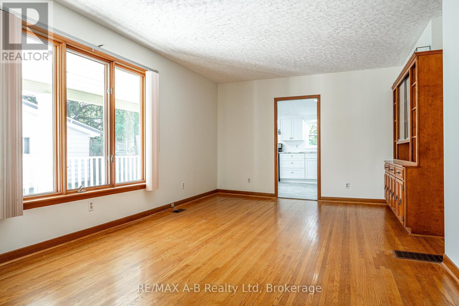 146 Church Street N, St. Marys, Ontario  N4X 1A0 - Photo 16 - X12431498