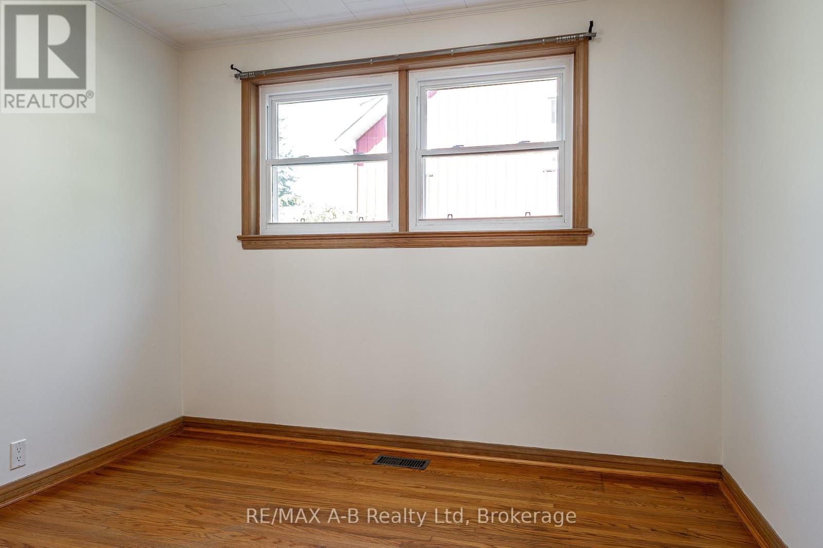 146 Church Street N, St. Marys, Ontario  N4X 1A0 - Photo 28 - X12431498