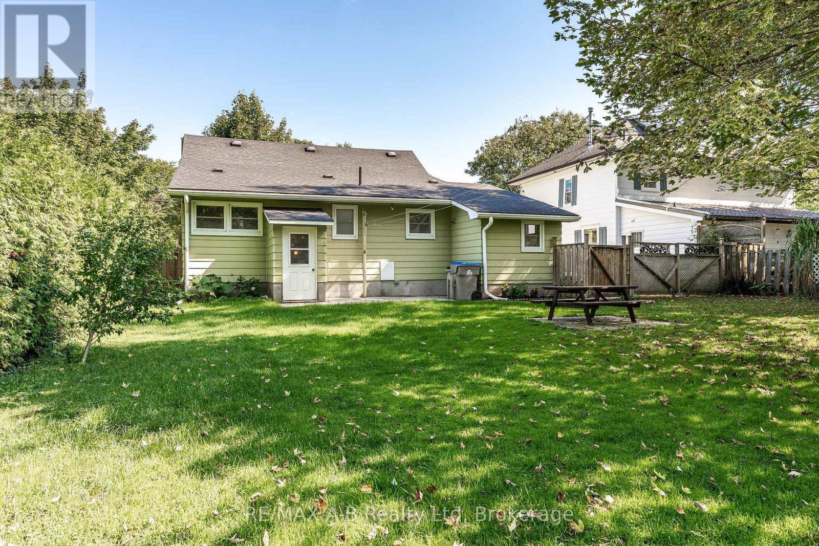 146 Church Street N, St. Marys, Ontario  N4X 1A0 - Photo 37 - X12431498