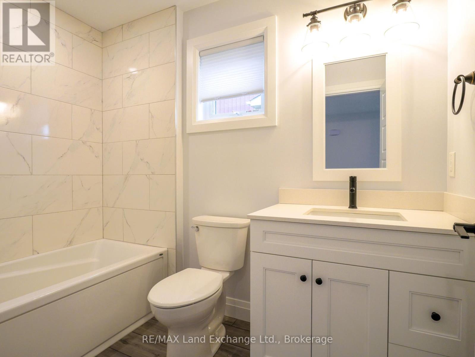 62 Eagle Court, Saugeen Shores, Ontario  N0H 2C3 - Photo 14 - X12431513