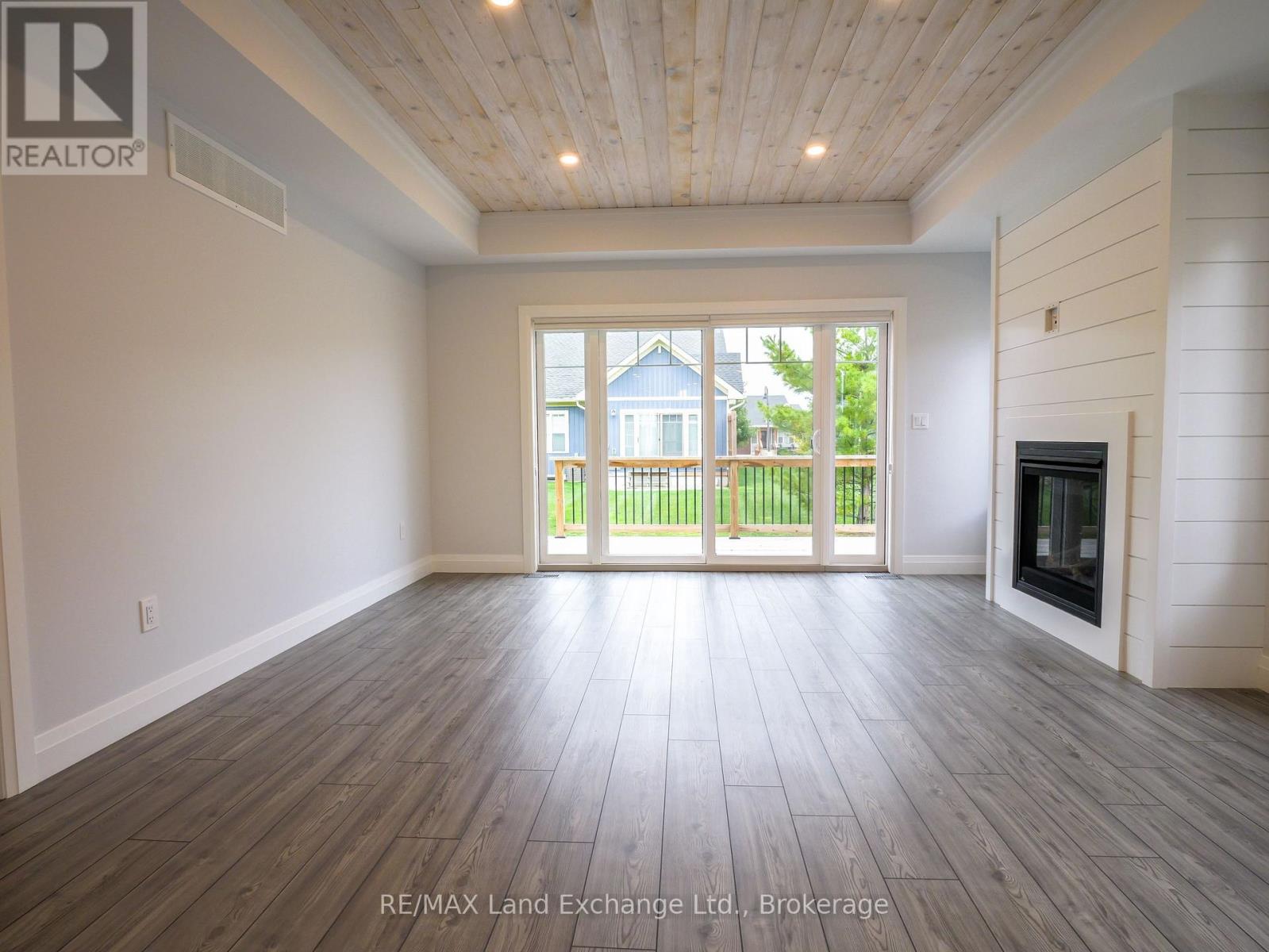 62 Eagle Court, Saugeen Shores, Ontario  N0H 2C3 - Photo 26 - X12431513