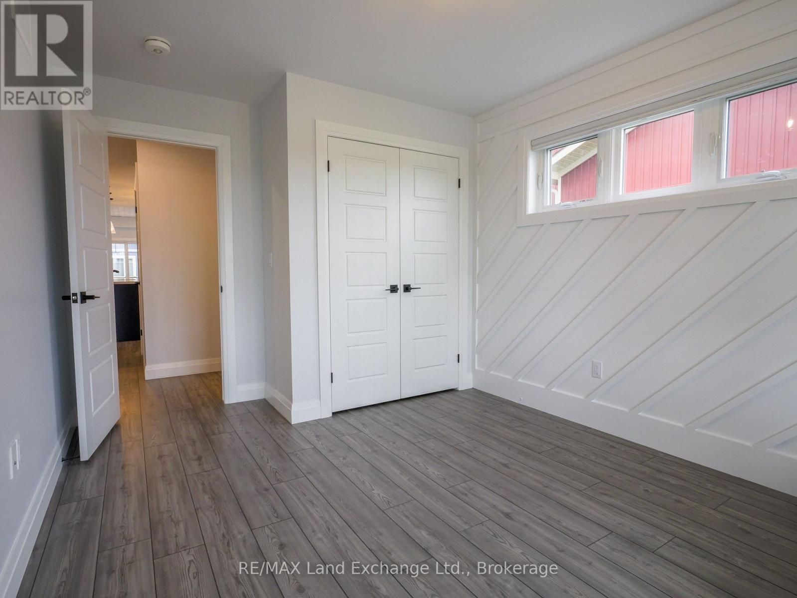 62 Eagle Court, Saugeen Shores, Ontario  N0H 2C3 - Photo 29 - X12431513