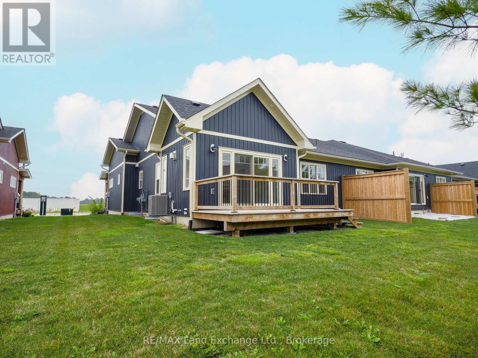62 Eagle Court, Saugeen Shores, Ontario  N0H 2C3 - Photo 8 - X12431513