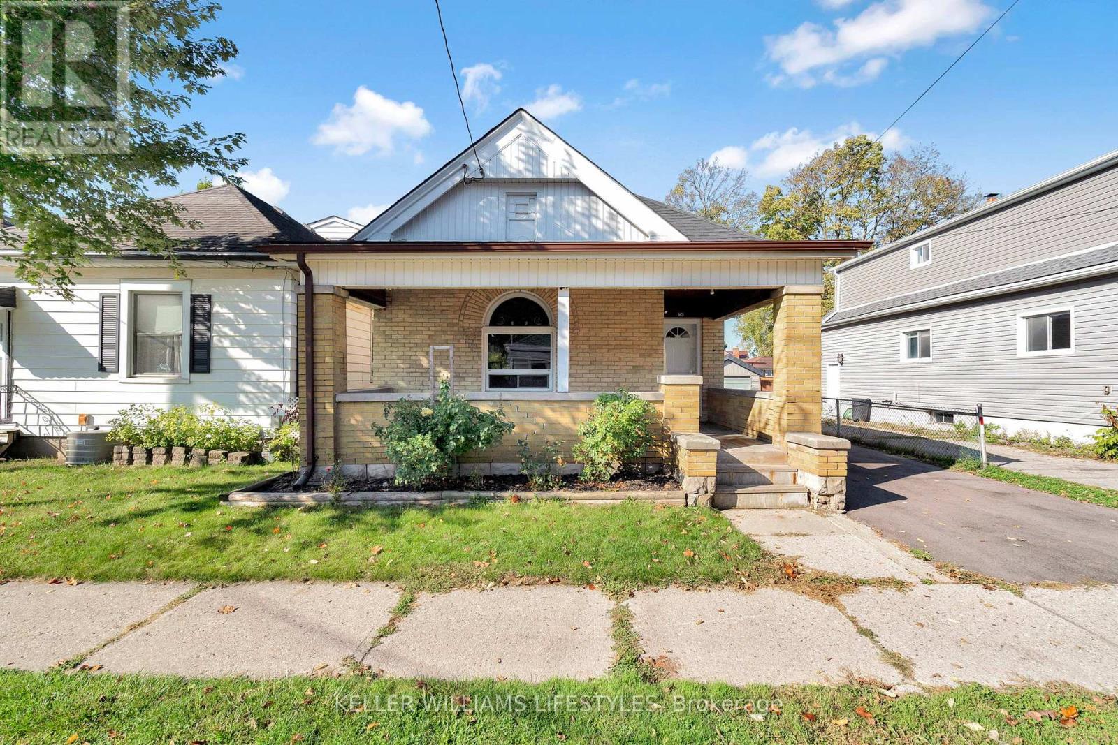 93 Dillabough Street, London East, Ontario  N5Z 2B9 - Photo 1 - X12431473
