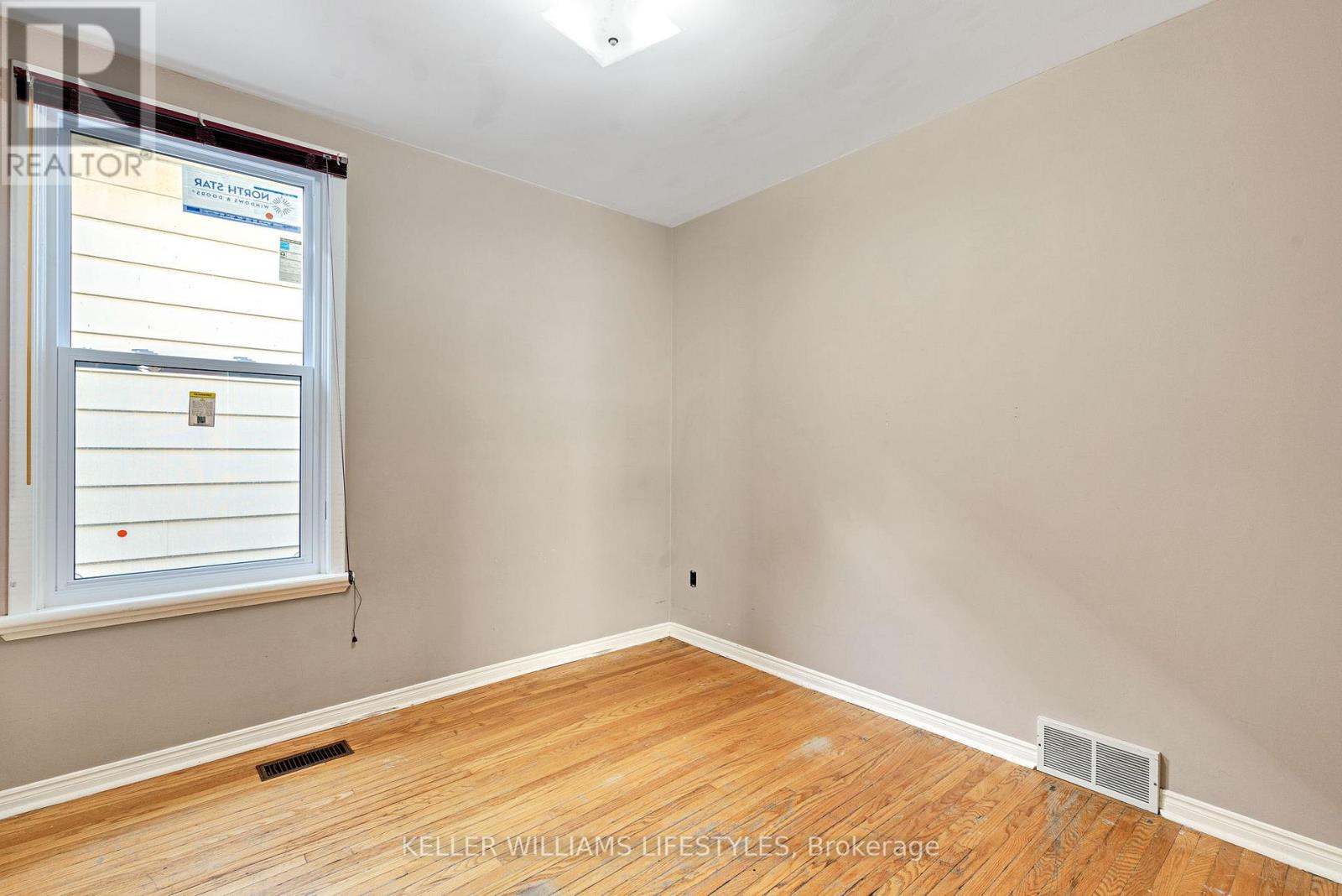 93 Dillabough Street, London East, Ontario  N5Z 2B9 - Photo 22 - X12431473
