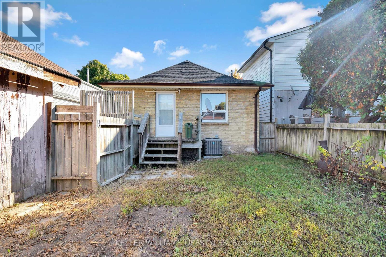 93 Dillabough Street, London East, Ontario  N5Z 2B9 - Photo 28 - X12431473