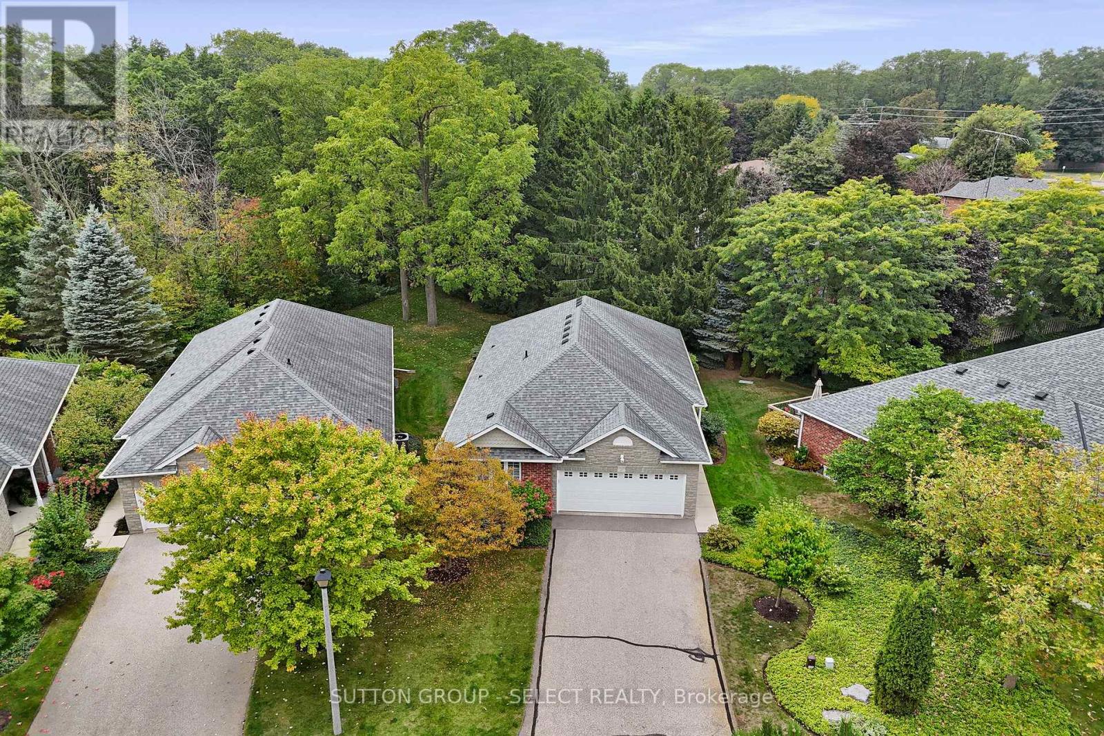 7 - 115 Glenwood Drive, Brantford, Ontario  N3S 3G8 - Photo 1 - X12431488