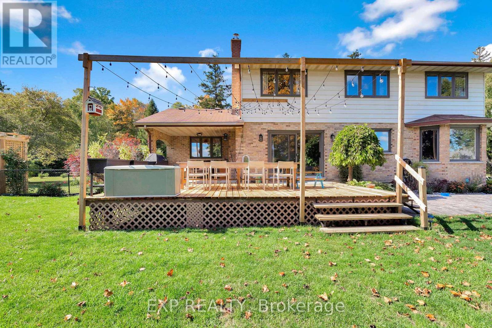 22882 Vanneck Road, Middlesex Centre, Ontario  N0M 2A0 - Photo 47 - X12431511