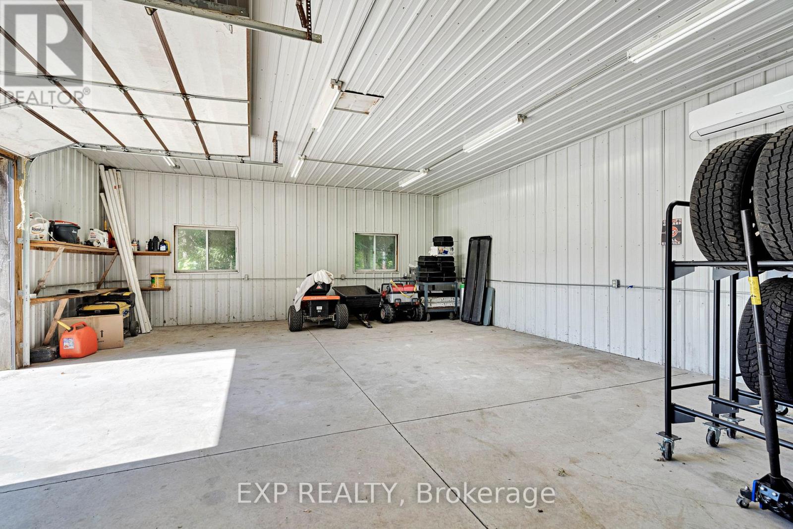 22882 Vanneck Road, Middlesex Centre, Ontario  N0M 2A0 - Photo 49 - X12431511