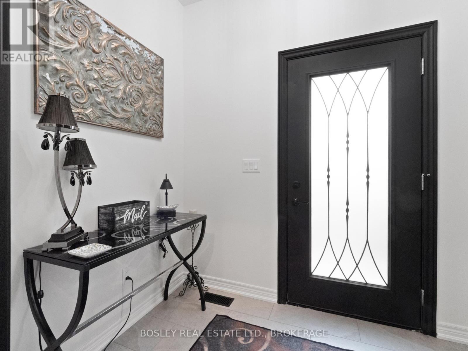 25 Haight Street, St. Catharines, Ontario  L2P 2M2 - Photo 5 - X12391708