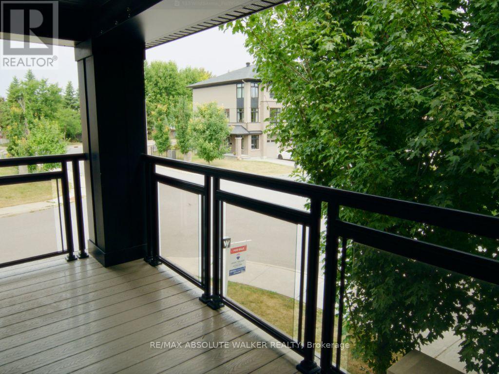 135 Wild Senna Way, Ottawa, Ontario  K2J 5Z7 - Photo 10 - X12431505